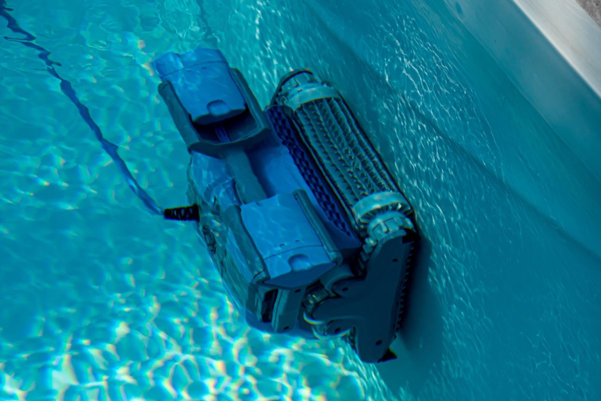 automatic pool cleaner